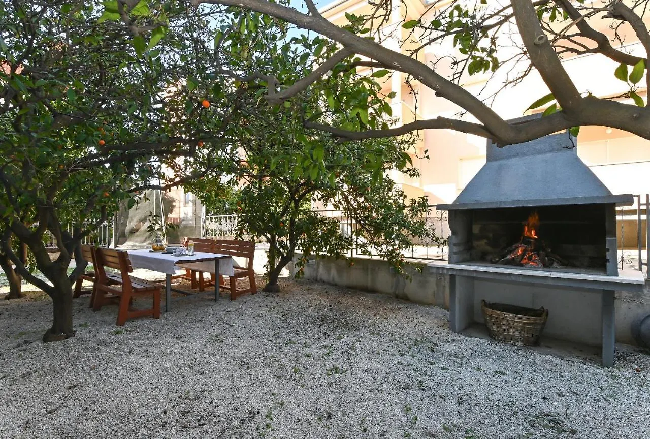 Holiday House Vukman Trogir Villa